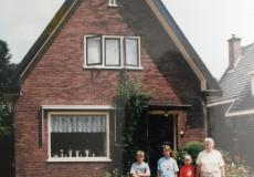 Besuch in Gorssel mit den Enkelkindern 1999.