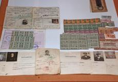 Sammlung von Grenzdokumenten. Verschiedenste Ausweise.